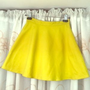 00 Club Monaco Circle cut skirt